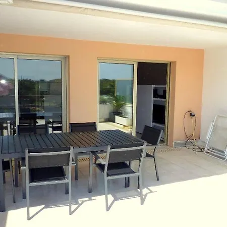 Ile Cannes Marina Daire Mandelieu