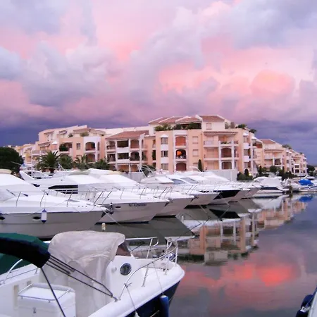 Ile Cannes Marina