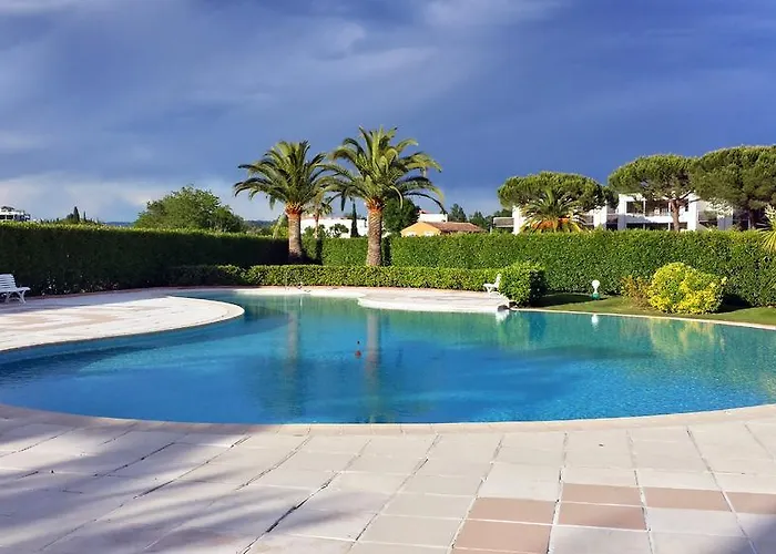 Ile Cannes Marina Apartman *
