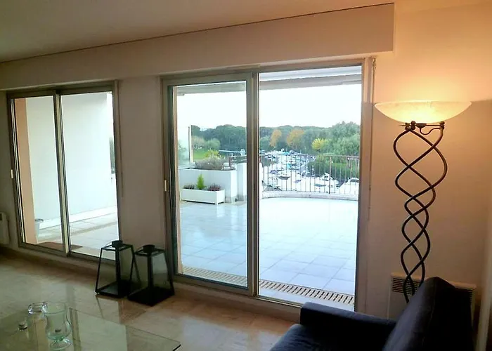 Ile Cannes Marina * Мандельё-ла-Напуль