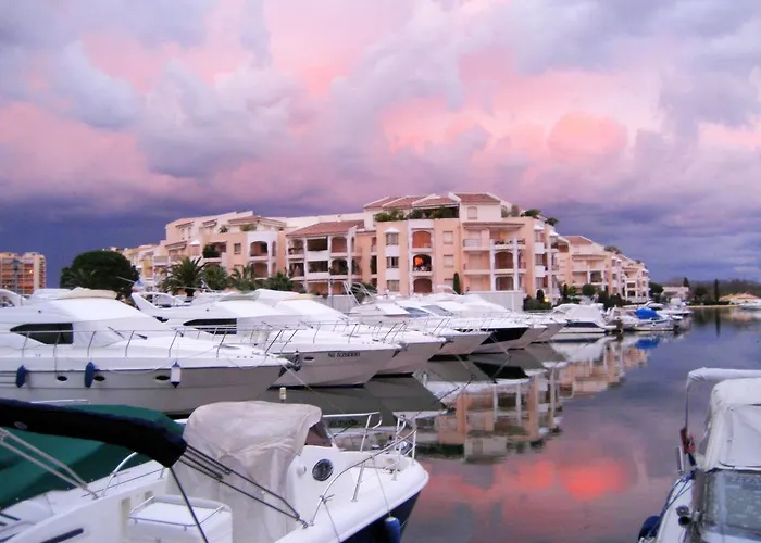 Ile Cannes Marina