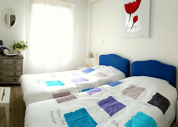 Ile Cannes Marina 망들리유 라 나플